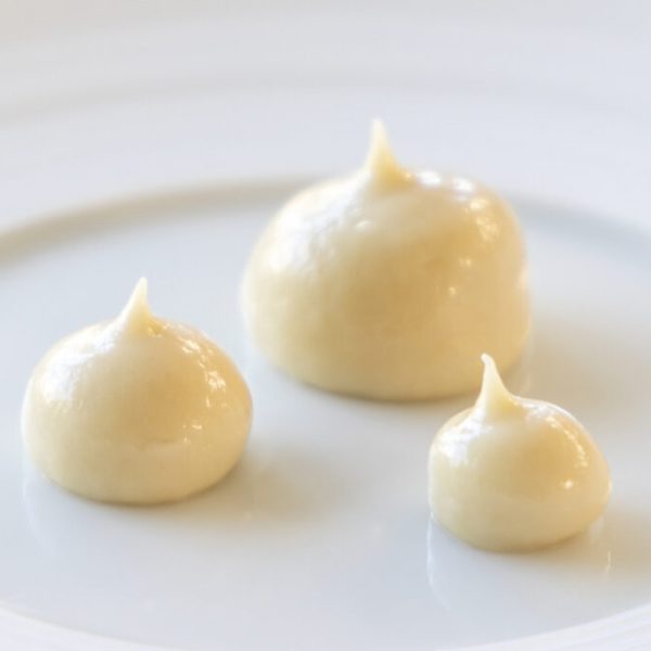 Cauliflower & lime leaf cream